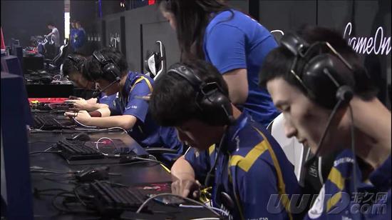 团队篮球演 团队篮球演